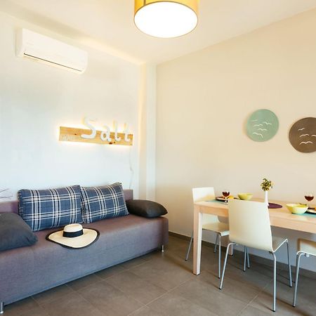 Sea View Luxury Apartments بلاكاس المظهر الخارجي الصورة