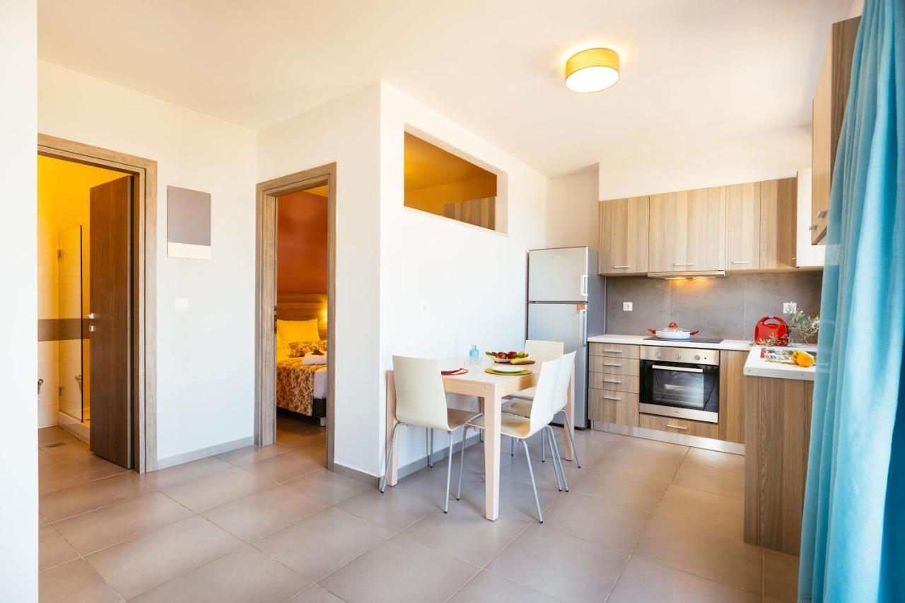 Sea View Luxury Apartments بلاكاس المظهر الخارجي الصورة