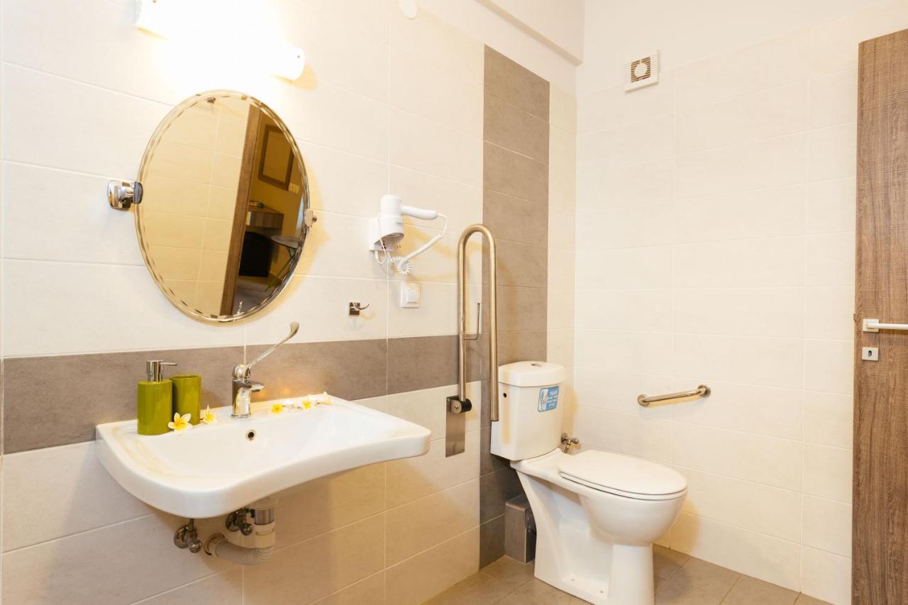 Sea View Luxury Apartments بلاكاس المظهر الخارجي الصورة